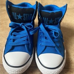 Blue high top converse